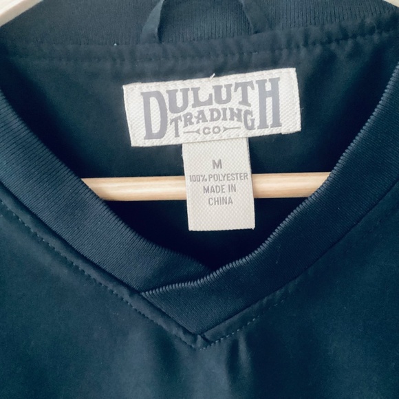 Duluth Trading Co. Men’s size M Bogey Black V-Neck LS Windbreaker Shirt Jacket - Picture 8 of 16